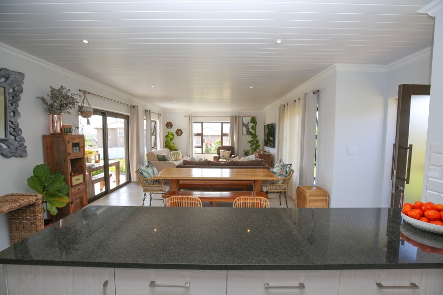 3 Bedroom Property for Sale in The Hill Western Cape